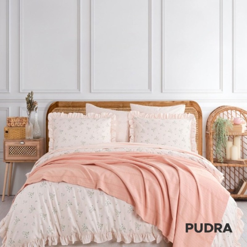 Elden Taksitle İYİ GECELER İSTANBUL LE AMORE NEVRESİMLİ PİKE TAKIMI