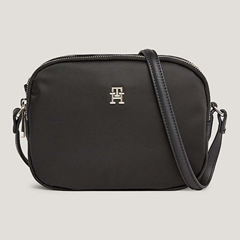 Elden Taksitle TOMMY HILFIGER SİYAH KADIN ÇANTA SS25 POPPY TH CROSSOVER AW0AW15638BDS