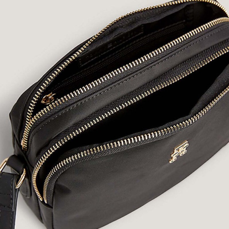 Elden Taksitle TOMMY HILFIGER SİYAH KADIN ÇANTA SS25 POPPY TH CROSSOVER AW0AW15638BDS