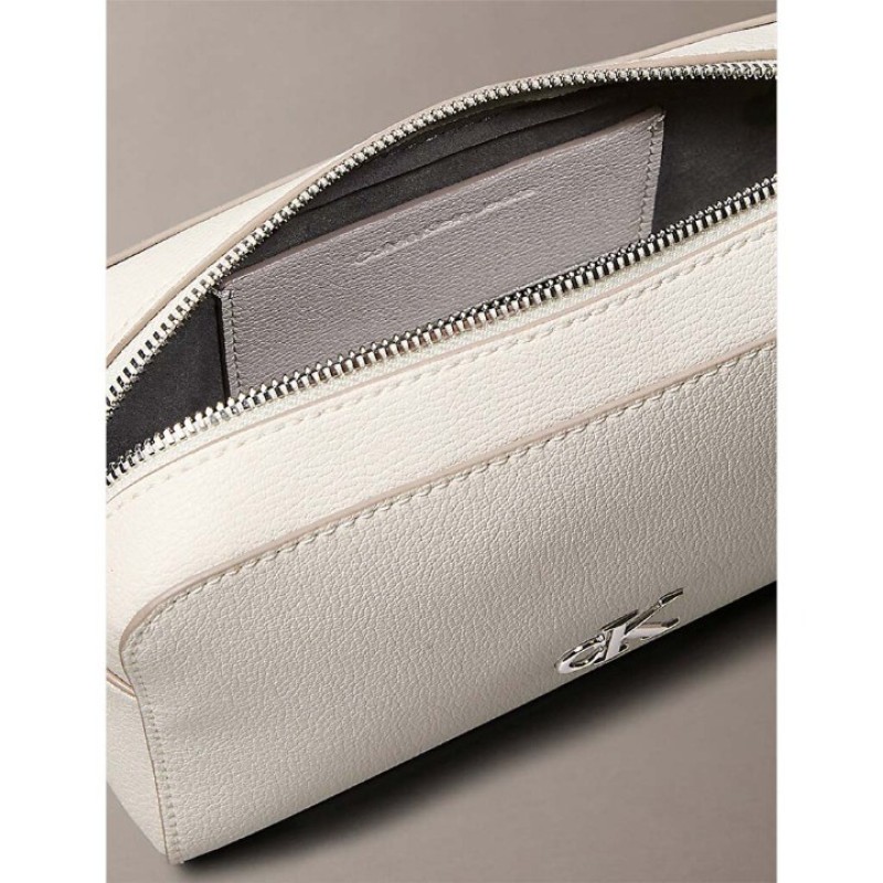 CALVIN CLEIN BEYAZ KADIN ÇANTA SS25 MINIMAL MONOGRAM EW CAMERA LV04K3162GCJH