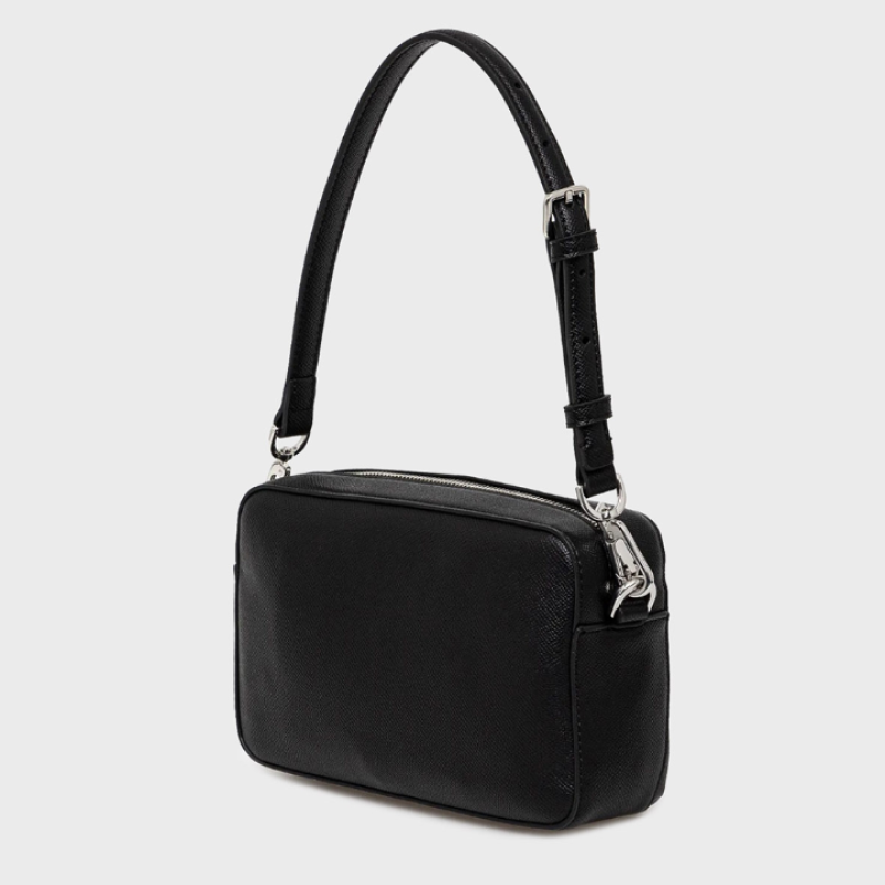 Elden Taksitle CALVIN KLEIN SS25 SİYAH KADIN ÇANTA K60K612802BEH CK MUST CONV CAMERA BAG_CAVIAR  8721107062501