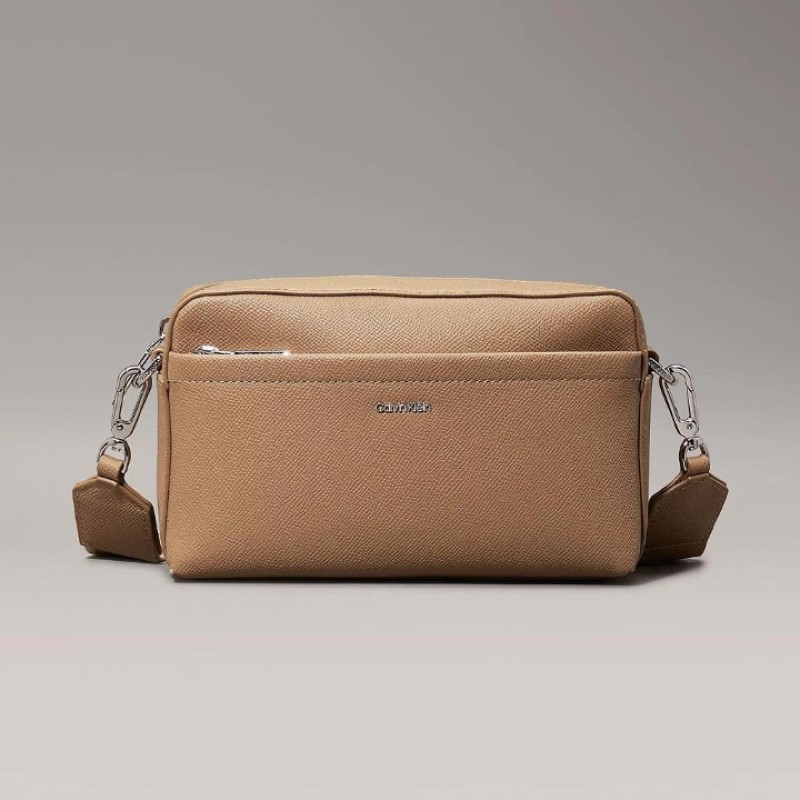 CALVIN CLEIN BEJ KADIN ÇANTA SS25 CK MUST CONV CAMERA K60K612802PAI